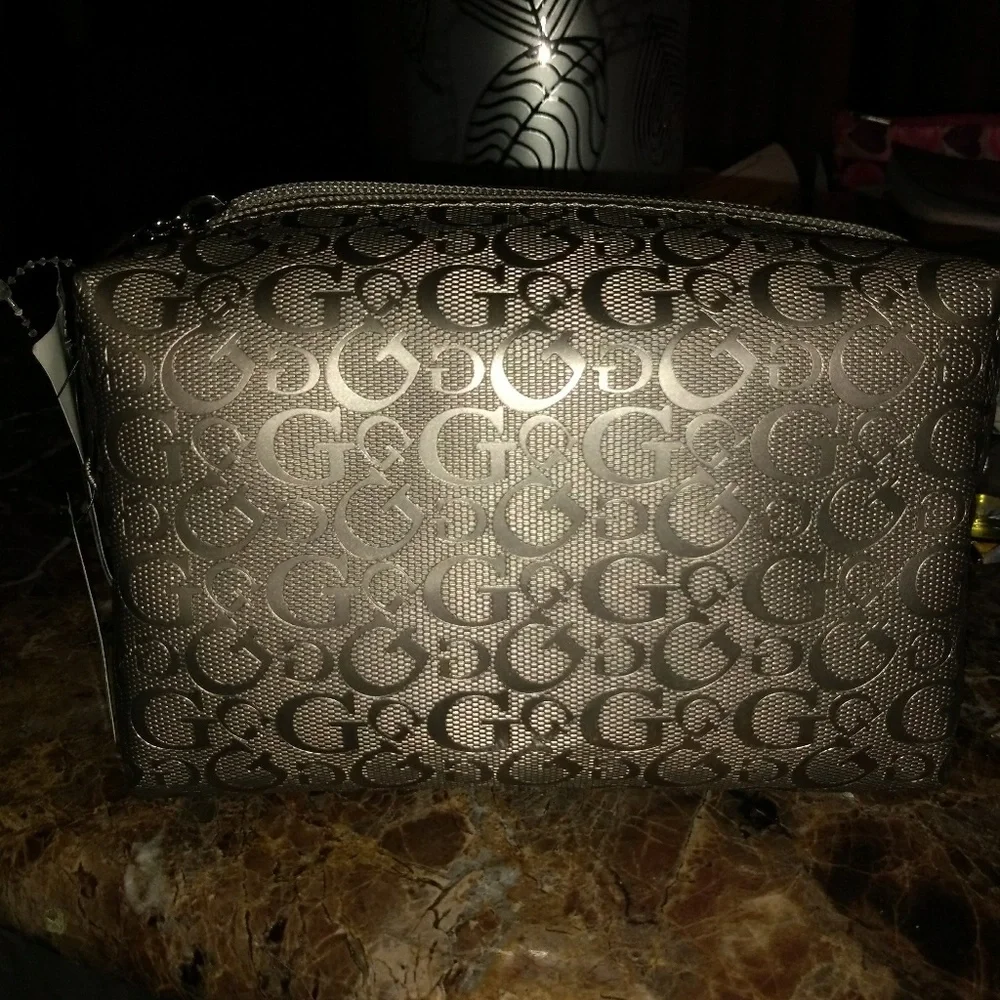 Guess cosmetic Bag